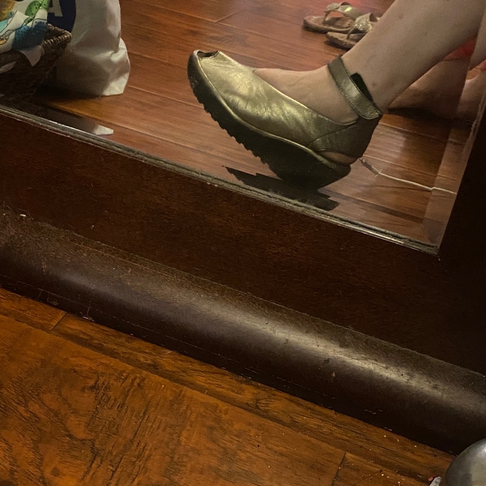 Fly London size 39 pewter worn but still lots of life and super comfy